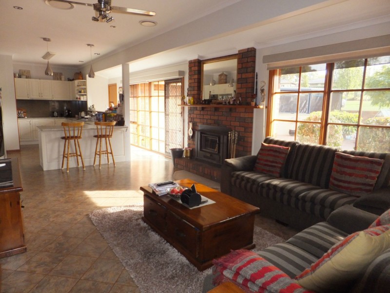 1A Suding Close, Bairnsdale VIC 3875