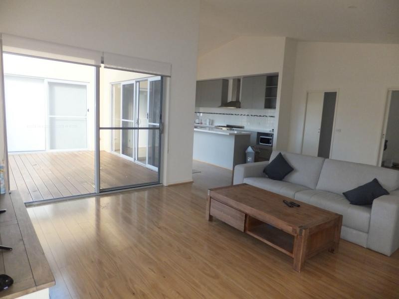 1 Eaton Place, Paynesville VIC 3880