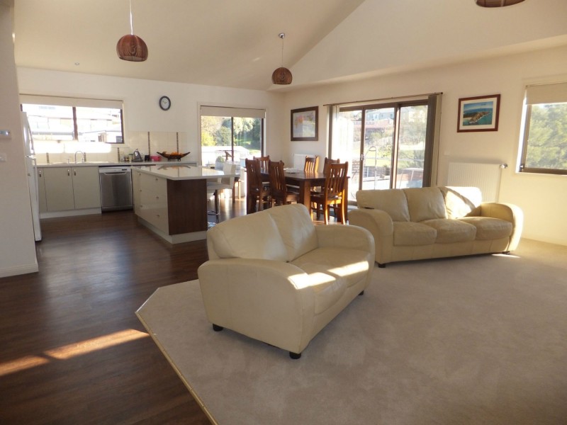 16 Ballantine Street, Bairnsdale VIC 3875