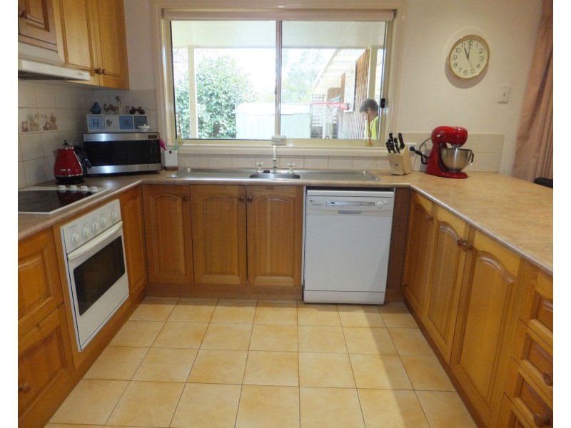 16 Alvin Court, Bairnsdale VIC 3875