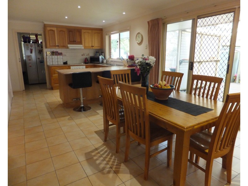 16 Alvin Court, Bairnsdale VIC 3875