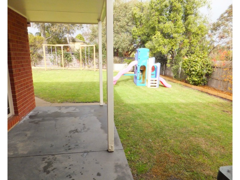 16 Alvin Court, Bairnsdale VIC 3875