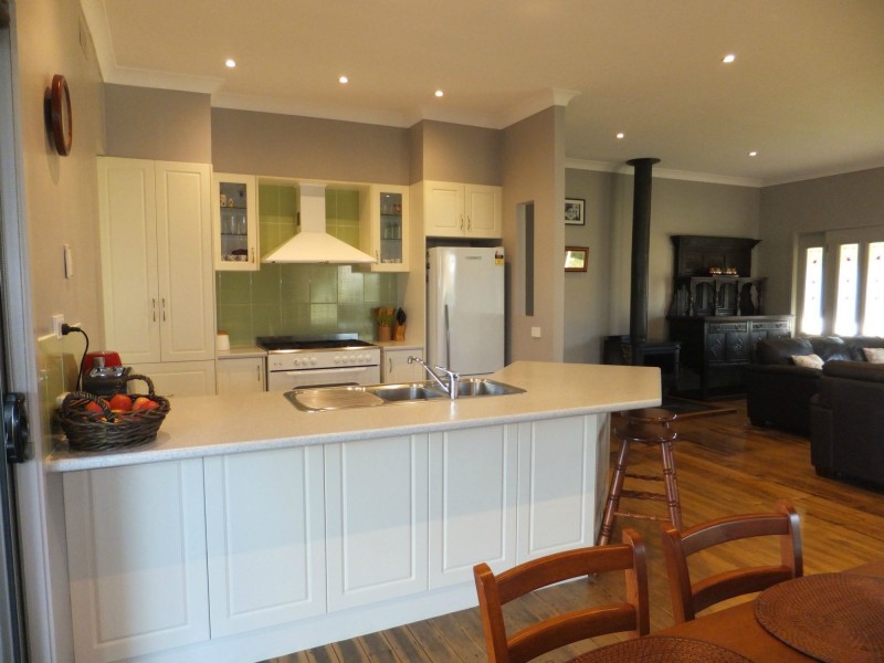 6 Upland Street, Lindenow South VIC 3875