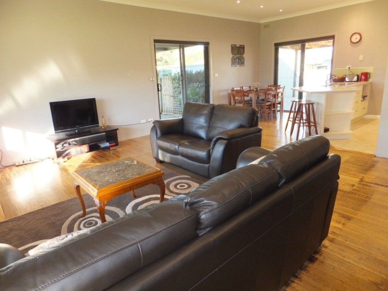 6 Upland Street, Lindenow South VIC 3875