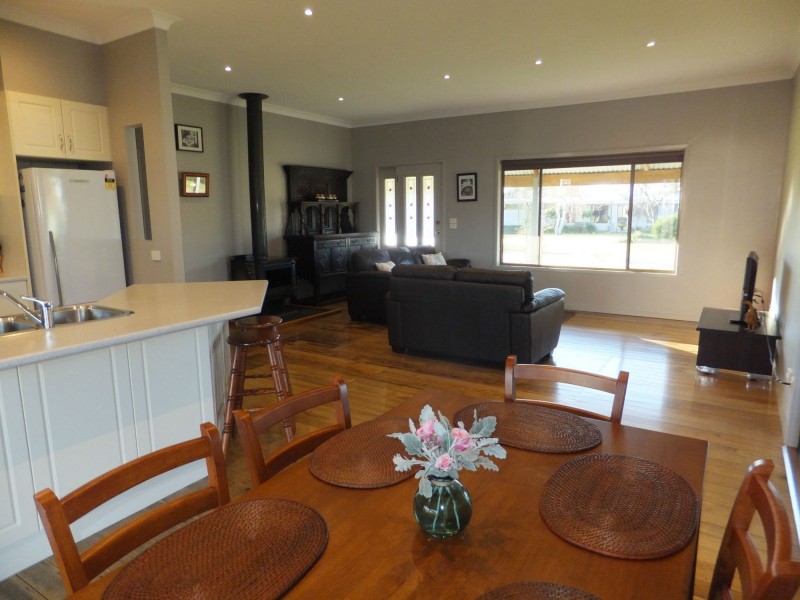 6 Upland Street, Lindenow South VIC 3875