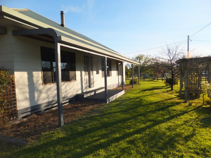 6 Upland Street, Lindenow South VIC 3875