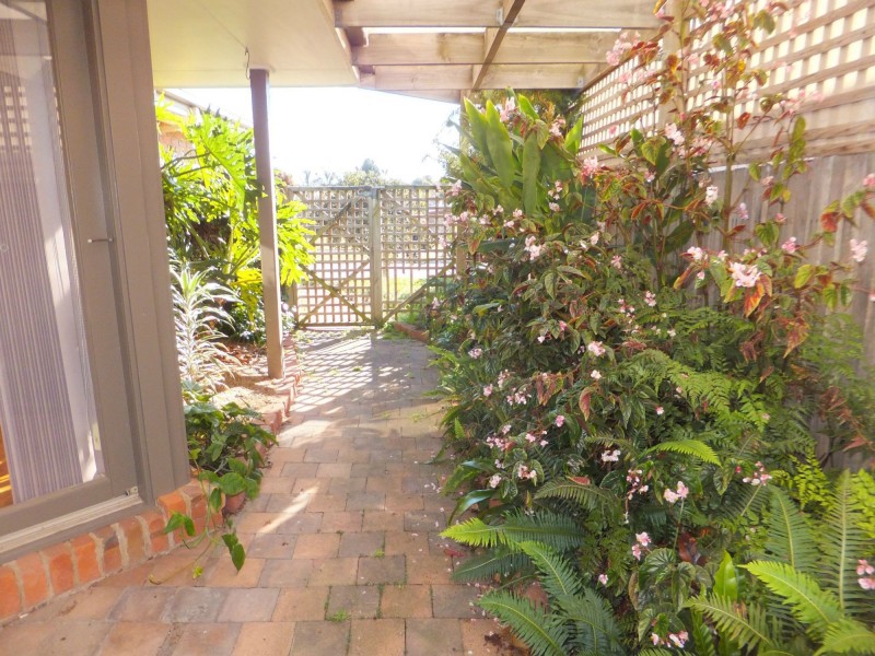 64 Balmoral Crescent, Bairnsdale VIC 3875