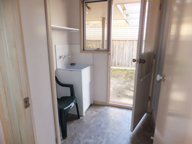 64 Balmoral Crescent, Bairnsdale VIC 3875