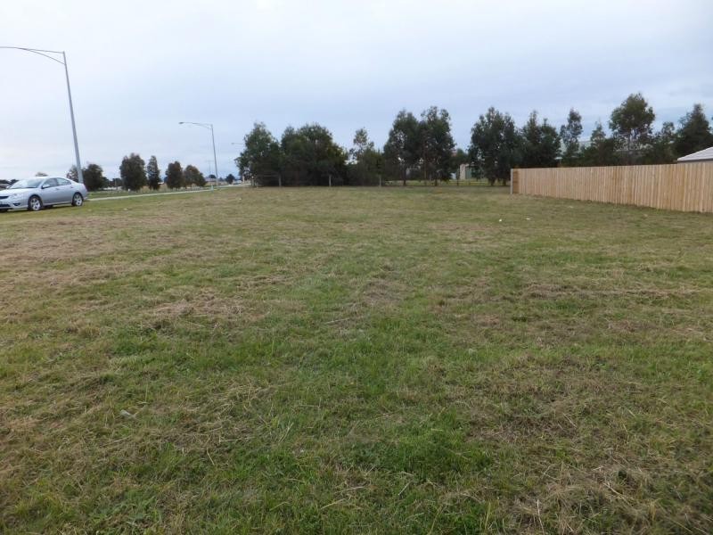 82 Timbarra Drive, Bairnsdale VIC 3875