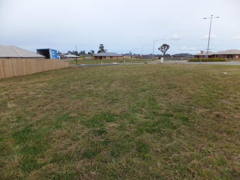 82 Timbarra Drive, Bairnsdale VIC 3875