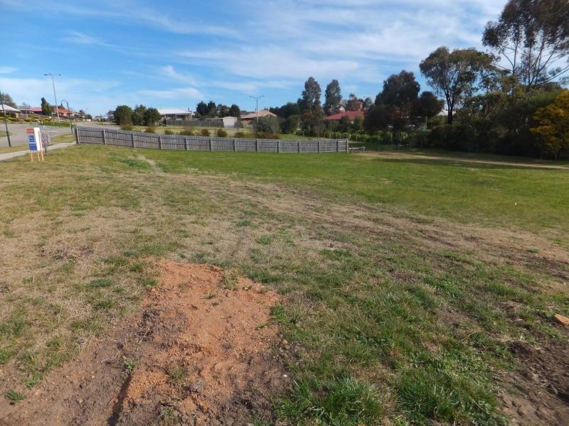 1 Lorimer Drive, Bairnsdale VIC 3875