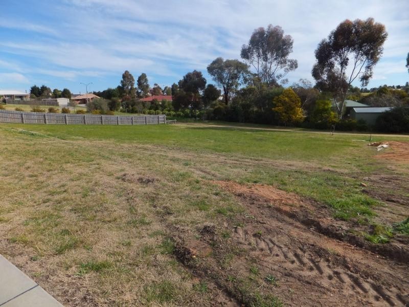 1 Lorimer Drive, Bairnsdale VIC 3875