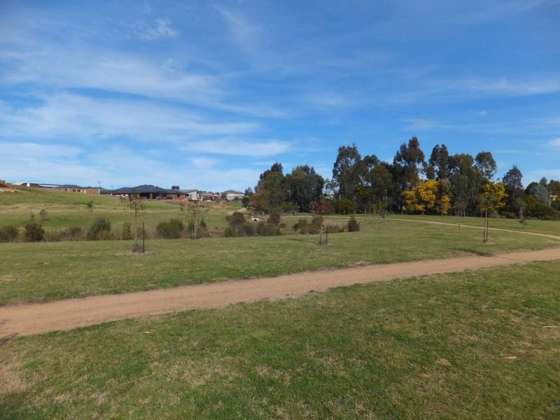 1 Lorimer Drive, Bairnsdale VIC 3875