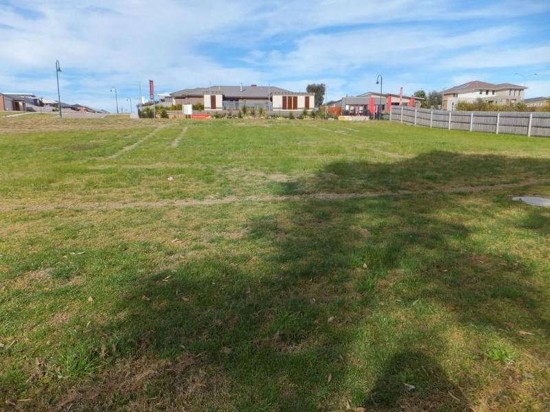 1 Lorimer Drive, Bairnsdale VIC 3875