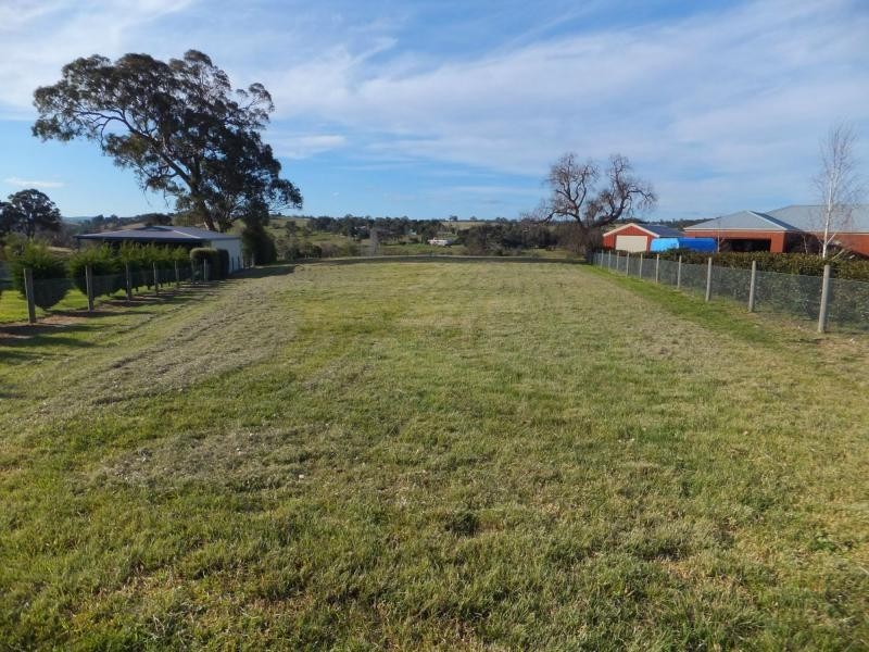 20 Tamhaven Drive, Swan Reach VIC 3903