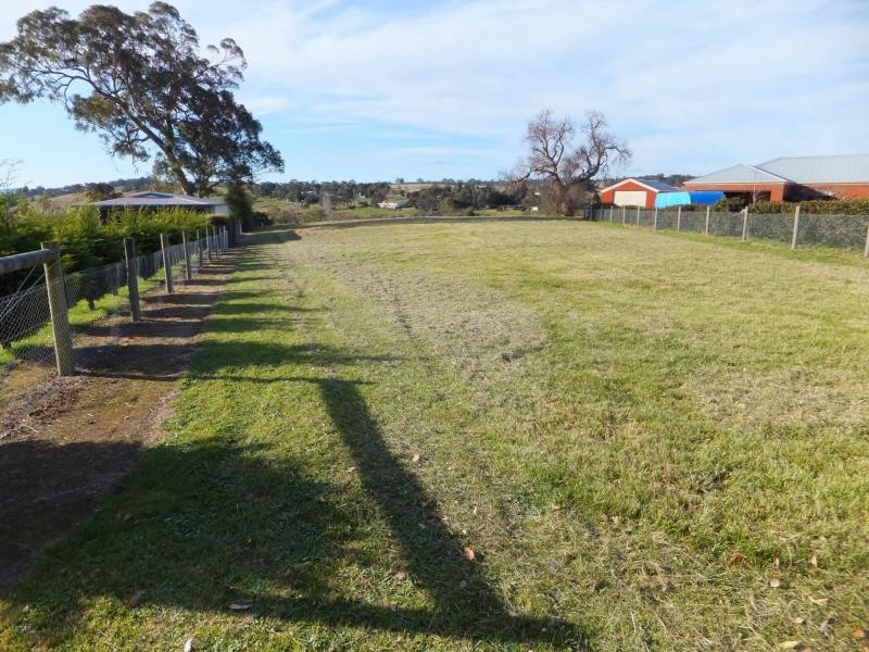 20 Tamhaven Drive, Swan Reach VIC 3903