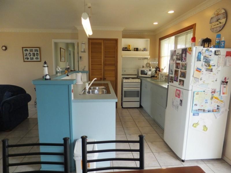 6 Magpie Avenue, Metung VIC 3904