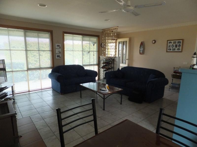 6 Magpie Avenue, Metung VIC 3904