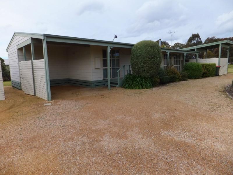 6 Magpie Avenue, Metung VIC 3904