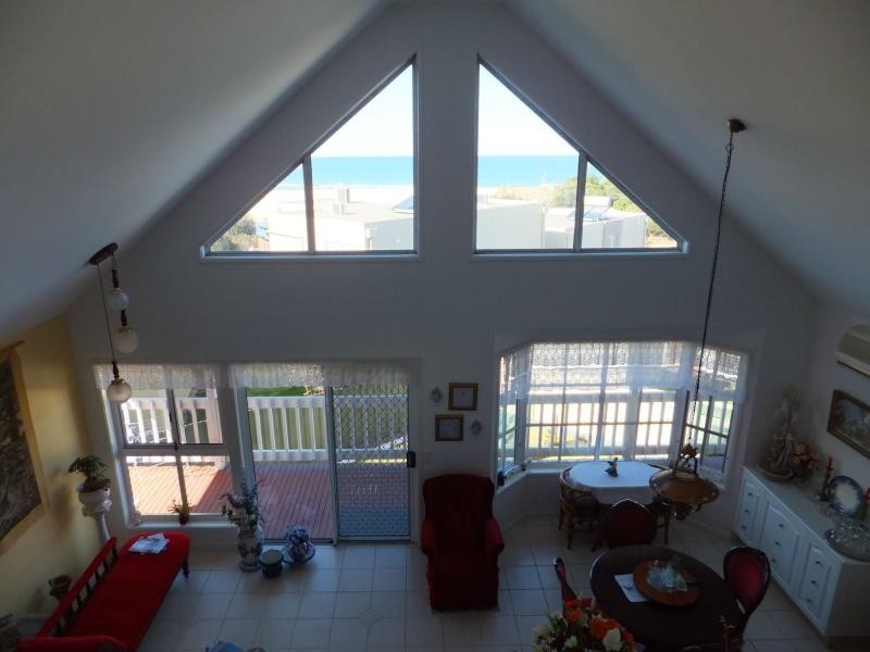 14 Skidale Close, Lake Tyers Beach VIC 3909