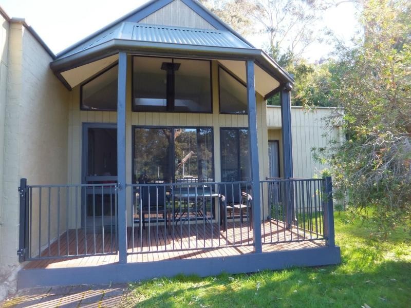 12/2-18 Nicholas Avenue, Metung VIC 3904