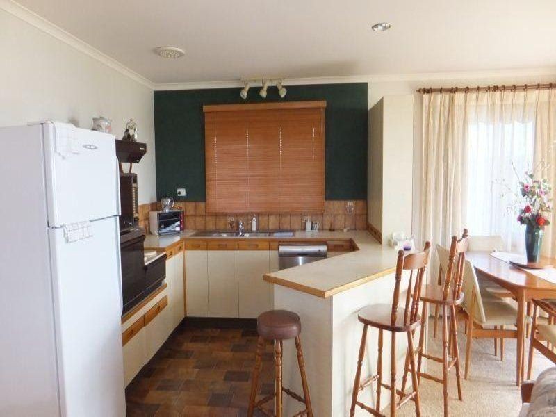 17 Davernport Drive, Lake Tyers Beach VIC 3909