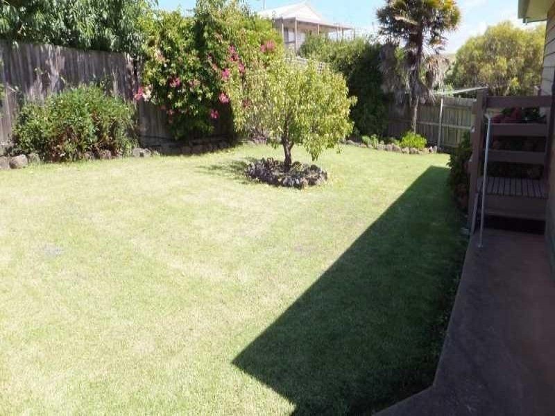 17 Davernport Drive, Lake Tyers Beach VIC 3909