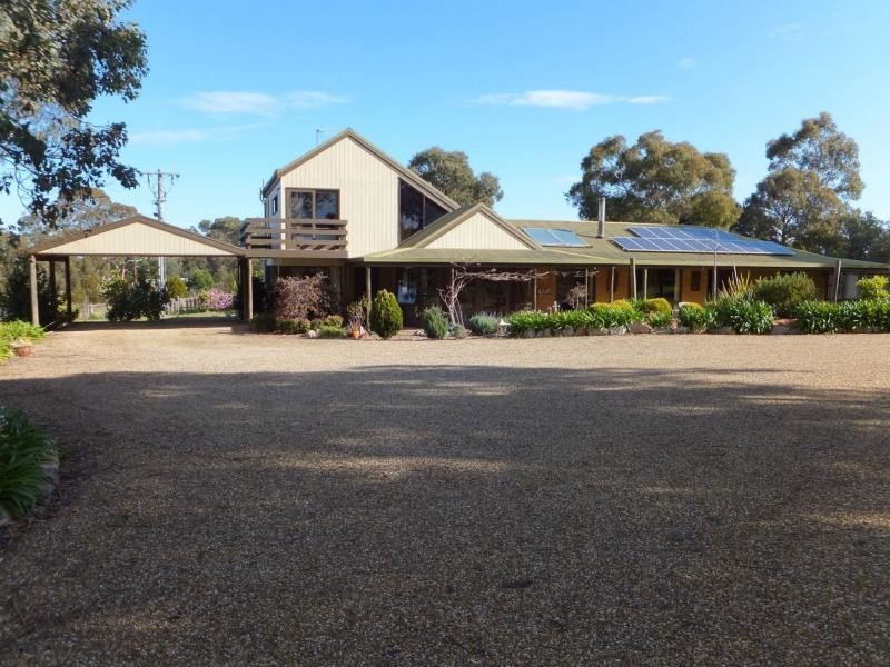 752 Duncan Road, Tambo Upper VIC 3885