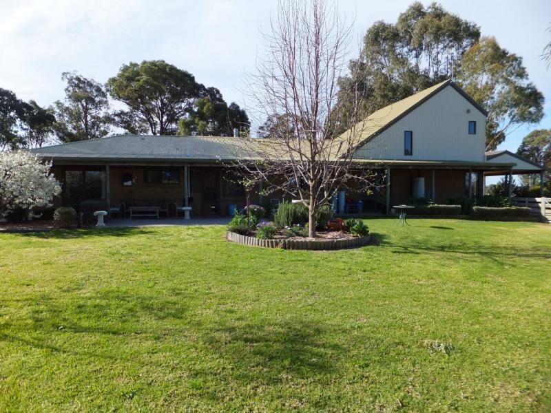 752 Duncan Road, Tambo Upper VIC 3885