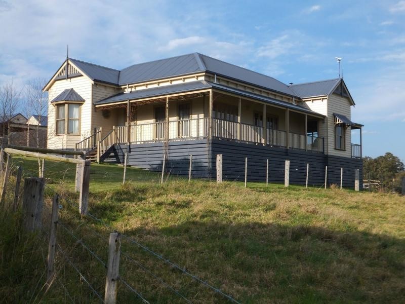 70 Great Alpine Road, Bruthen VIC 3885