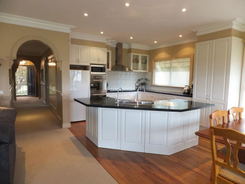 70 Great Alpine Road, Bruthen VIC 3885