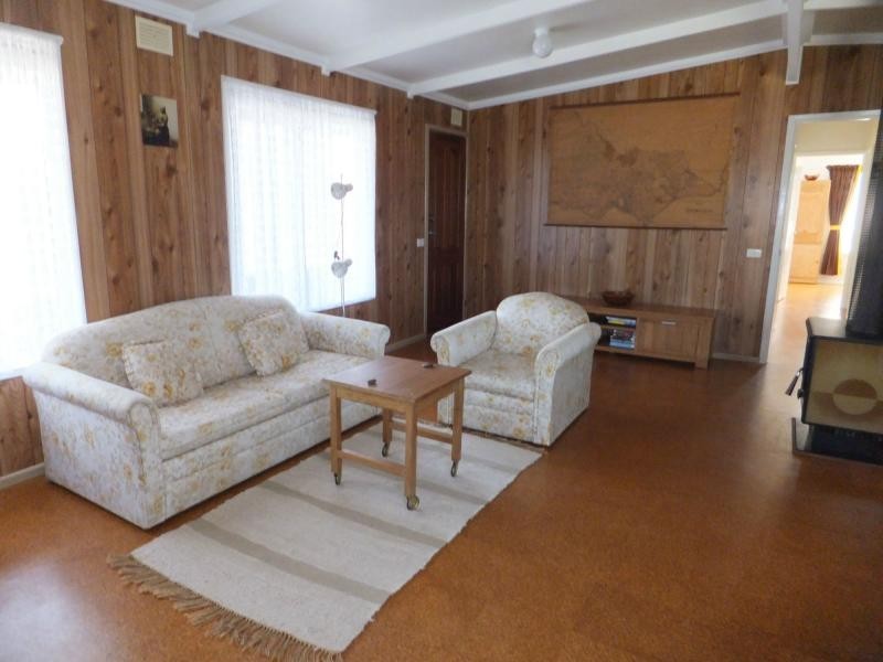 3 Lake Tide Avenue, Newlands Arm VIC 3875