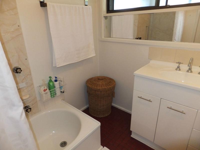 3 Lake Tide Avenue, Newlands Arm VIC 3875