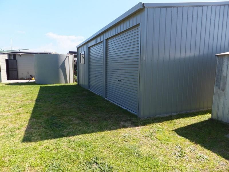 3 Lake Tide Avenue, Newlands Arm VIC 3875