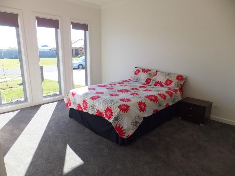 30 May Park Drive, Paynesville VIC 3880