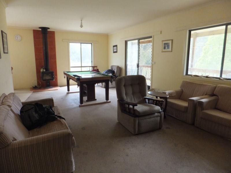 176 Hunter Lane, Buchan VIC 3885