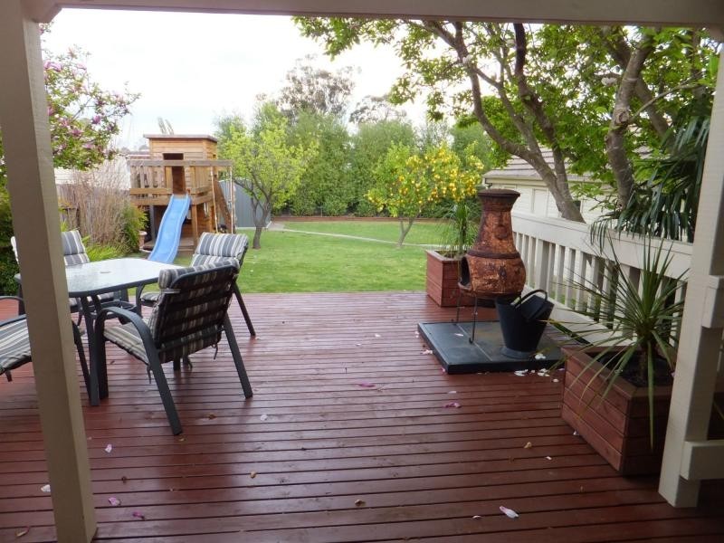 28 Day Street, Bairnsdale VIC 3875