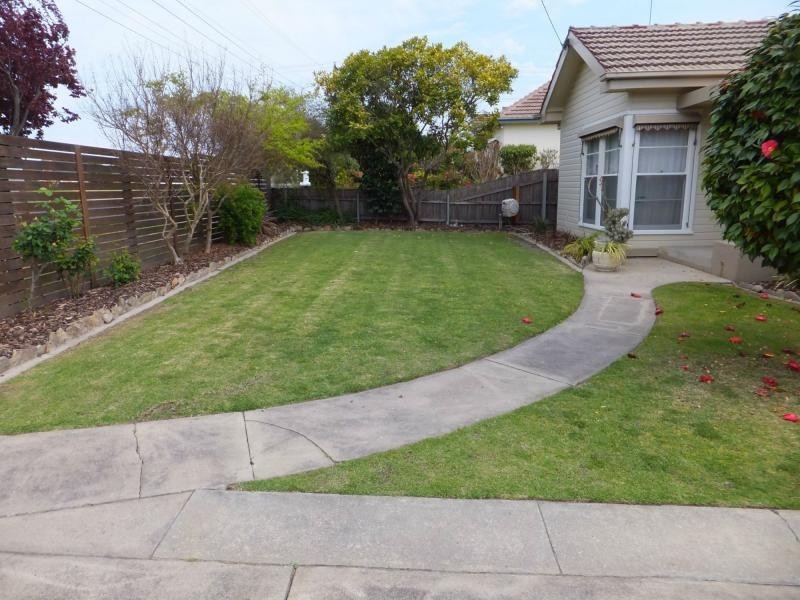 28 Day Street, Bairnsdale VIC 3875