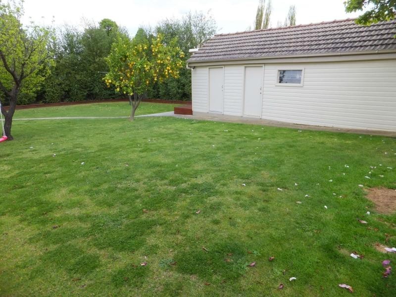 28 Day Street, Bairnsdale VIC 3875