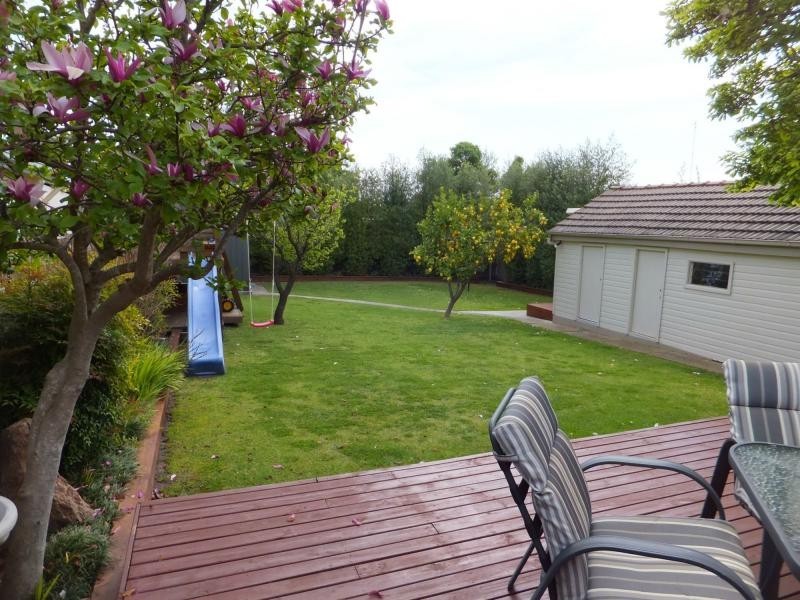 28 Day Street, Bairnsdale VIC 3875