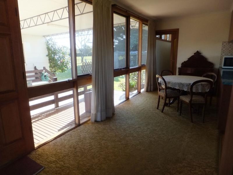 185 Gravelly Point Road, Raymond Island VIC 3880