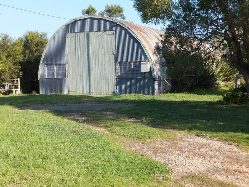 185 Gravelly Point Road, Raymond Island VIC 3880