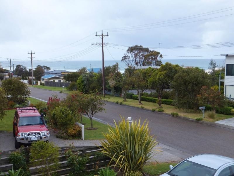 5 Skidale Close, Lake Tyers Beach VIC 3909