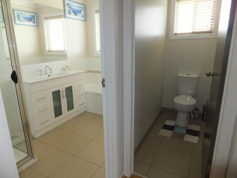 2 Lake Tide Avenue, Newlands Arm VIC 3875