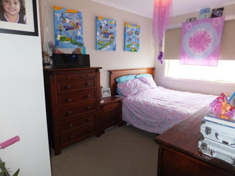 2 Lake Tide Avenue, Newlands Arm VIC 3875