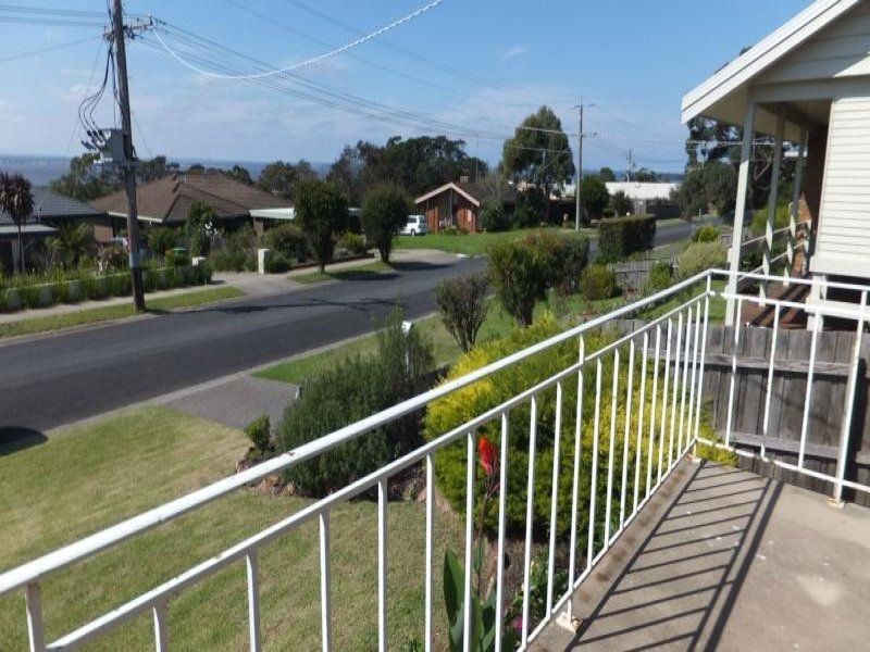 15 Fullarton Drive, Paynesville VIC 3880
