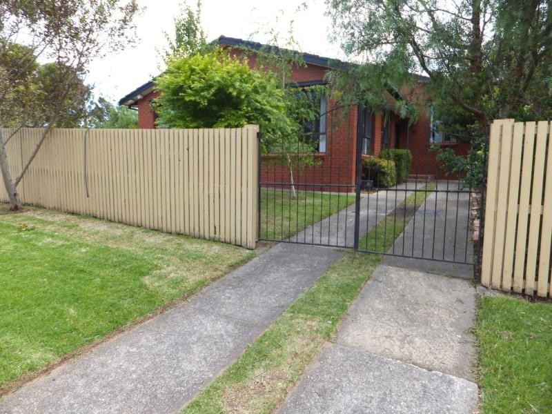 36 Riley Street, Bairnsdale VIC 3875