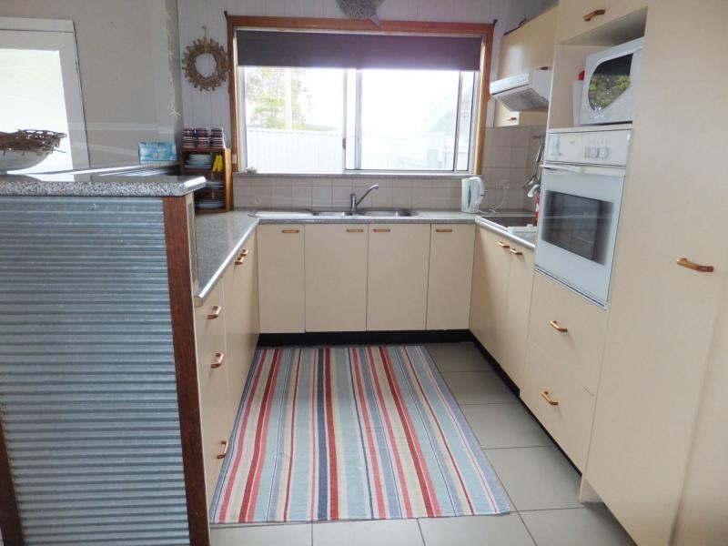 4 Government Road, Paynesville VIC 3880