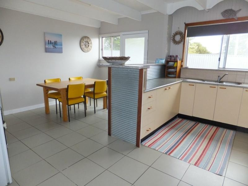 4 Government Road, Paynesville VIC 3880