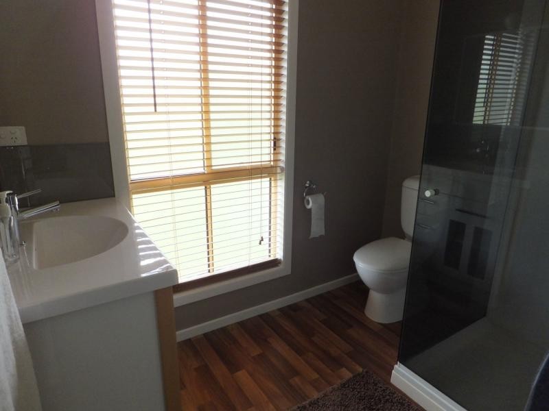 9 Newton Court, Nicholson VIC 3882